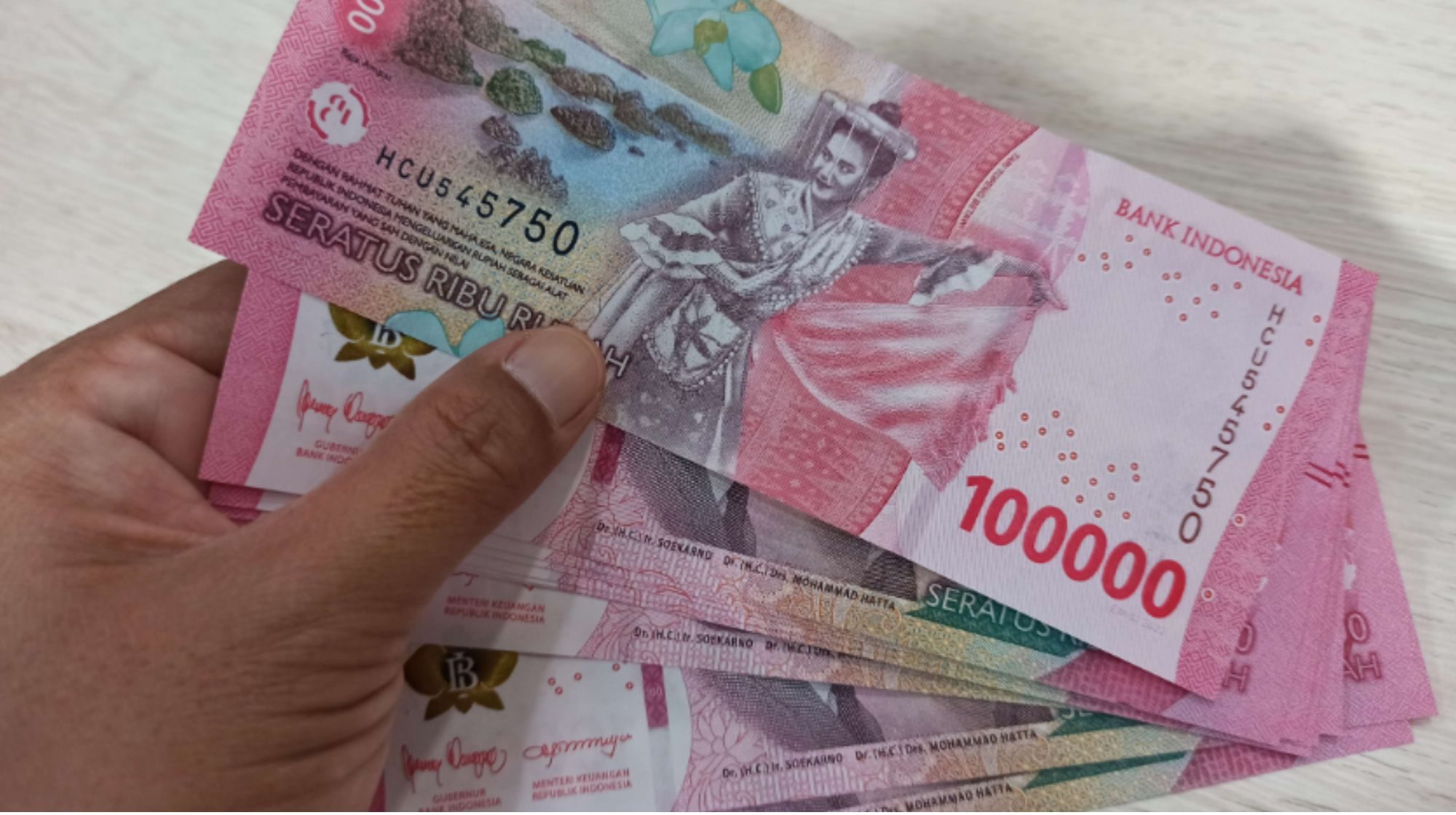 Tambahkan judul