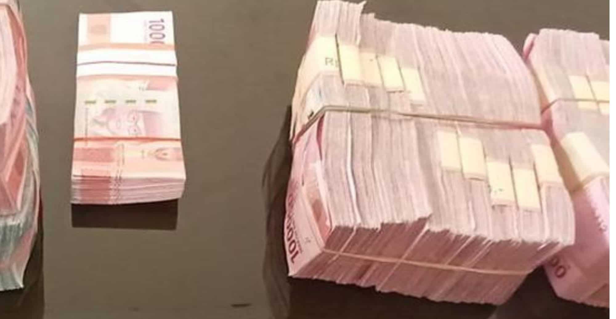 Review Aplikasi Modalku Untuk Pendana: Aplikasi Pinjaman Online yang Cocok untuk Pelaku UMKM   Bagi pelaku UMKM yang membutuhkan dana tambahan, kini telah hadir Modalku Untuk Pendana. Modalku merupakan platform pinjaman untuk para pelaku UMKM yang sedang membutuhkan suntikan modal.  Adanya platform tersebut bertujuan agar para pedagang yang tengah mengalami kesulitan mendapatkan modal bisa tetap berjualan. Dalam artikel ini akan dibahas mengenai Modalku, platform yang cocok untuk pelaku UMKM. Kelebihan Modalku Untuk Pendana  Meski banyak sekali platform yang menawarkan pinjaman secara online, namun aplikasinya Modalku bisa menjadi salah satu pilihan. Bukan tanpa alasan, pasalnya platform ini menawarkan beberapa kelebihan untuk debitur.  1. Mudah dan Dapat Dijangkau Kelebihan dari Modalku adalah mudah dan dapat dijangkau oleh pelaku UMKM. Seluruh peminjaman dilakukan secara online. Sehingga bisa dilakukan di mana pun dan kapan pun.  2. Tersedia Berbagai Fitur Canggih  Berbeda dengan aplikasi pinjaman online yang lain, platform ini dilengkapi dengan berbagai fitur canggih. Di antaranya fitur Pendanaan Terencana yakni fitur yang dapat dikelola oleh debitur secara langsung baik itu dalam menentukan pinjaman, bunga, dan jangka waktu pembayaran.  Selain itu dilengkapi juga dengan fitur Pendanaan Maksimal yakni fitur memitigasi risiko pendanaan yang Anda berikan. Ada juga fitur Exhaust Balance yakni untuk memaksimalkan pendanaan yang Anda berikan. 3. Sudah Terdaftar di OJK Sedangkan untuk keamanannya sendiri tidak perlu khawatir, karena Modalku sudah terdaftar dan diawasi oleh OJK. Sehingga platform ini sangat rekomended bagi yang sedang membutuhkan dana tambahan untuk modal. 4. Kredit Bisa Mencapai 2 Miliar  Modalku sangat cocok bagi yang ingin memulai usaha atau pelaku UMKM yang membutuhkan modal tambahan atau untuk memperlebar usaha. Pasalnya kredit di platform ini bisa mencapai hingga 2 miliar. Dengan menyediakan jumlah kredit yang besar, tentu bisa membuat usaha tetap jalan atau memperlebar usaha yang kini sedang dirintis. 5. Tidak Membutuhkan Jaminan Kelebihan Modalku yang terakhir adalah pelaku UMKM bisa meminjam uang tanpa memberikan jaminan. Hal ini tentu menjadi keuntungan tersendiri karena bisa mendapatkan suntikan dana untuk usaha dengan cepat tanpa harus memberikan jaminan barang berharga. Cara Kerja Modalku Untuk Pendana Cara kerja Modalku sangat mudah, pelaku UMKM cukup mendaftar untuk mengajukan kredit di website resmi Modalku. Jika sudah, tim aplikasi Modalku akan segera memproses aplikasi debitur.  Jika sesuai dengan kriteria dan memenuhi syarat maka Pendana Modalku akan memberikan kredit usaha dengan proses urun dana. Kemudian pelaku UMKM akan mendapatkan kredit dana setelah proses urun dana selesai. Simulasi Modalku Untuk Pendana  Bagi yang masih bingung, berikut ini simulasi Modalku Untuk Pendana. Dana pinjaman atau pokok pendanaan yang diberikan: Rp 10.000.000 Jangka waktu yang harus dibayar: 12 bulan Suku bunga: 12% per tahun Biaya layanan: 3% per tahun Jumlah total pendanaan (pokok + bunga): Rp 10.000.000 * (1+12%)= Rp 11.200.000 Total manfaat pendanaan per bulan: Rp 11.200.000 / 12 = Rp 933.333 Potongan biaya layanan: Rp 2.333 Jumlah manfaat pendanaan per bulan: Rp 931.000  (sebelum pajak) Jadi jumlah yang harus dibayarkan setiap bulannya adalah 931.000 (sebelum pajak). Kesimpulan  Modalku sangat cocok bagi pelaku UMKM yang sedang membutuhkan suntikan dana atau bagi yang ingin membuka usaha. Selain cepat, jumlah kredit pun bisa mencapai 2 miliar yang sangat cocok untuk membuka atau mengembangkan usaha. Meski demikian Anda harus tetap hati-hati sebelum meminjam di aplikasi online termasuk Modalku. Review Aplikasi Modalku Untuk Pendana: Aplikasi Pinjaman Online yang Cocok untuk Pelaku UMKM Bagi pelaku UMKM yang membutuhkan dana tambahan, kini telah hadir Modalku Untuk Pendana. Modalku merupakan platform pinjaman untuk para pelaku UMKM yang sedang membutuhkan suntikan modal. Adanya platform tersebut bertujuan agar para pedagang yang tengah mengalami kesulitan mendapatkan modal bisa tetap berjualan. Dalam artikel ini akan dibahas mengenai Modalku, platform yang cocok untuk pelaku UMKM. Kelebihan Modalku Untuk Pendana Meski banyak sekali platform yang menawarkan pinjaman secara online, namun aplikasinya Modalku bisa menjadi salah satu pilihan. Bukan tanpa alasan, pasalnya platform ini menawarkan beberapa kelebihan untuk debitur. 1. Mudah dan Dapat Dijangkau Kelebihan dari Modalku adalah mudah dan dapat dijangkau oleh pelaku UMKM. Seluruh peminjaman dilakukan secara online. Sehingga bisa dilakukan di mana pun dan kapan pun. 2. Tersedia Berbagai Fitur Canggih Berbeda dengan aplikasi pinjaman online yang lain, platform ini dilengkapi dengan berbagai fitur canggih. Di antaranya fitur Pendanaan Terencana yakni fitur yang dapat dikelola oleh debitur secara langsung baik itu dalam menentukan pinjaman, bunga, dan jangka waktu pembayaran. Selain itu dilengkapi juga dengan fitur Pendanaan Maksimal yakni fitur memitigasi risiko pendanaan yang Anda berikan. Ada juga fitur Exhaust Balance yakni untuk memaksimalkan pendanaan yang Anda berikan. 3. Sudah Terdaftar di OJK Sedangkan untuk keamanannya sendiri tidak perlu khawatir, karena Modalku sudah terdaftar dan diawasi oleh OJK. Sehingga platform ini sangat rekomended bagi yang sedang membutuhkan dana tambahan untuk modal. 4. Kredit Bisa Mencapai 2 Miliar Modalku sangat cocok bagi yang ingin memulai usaha atau pelaku UMKM yang membutuhkan modal tambahan atau untuk memperlebar usaha. Pasalnya kredit di platform ini bisa mencapai hingga 2 miliar. Dengan menyediakan jumlah kredit yang besar, tentu bisa membuat usaha tetap jalan atau memperlebar usaha yang kini sedang dirintis. 5. Tidak Membutuhkan Jaminan Kelebihan Modalku yang terakhir adalah pelaku UMKM bisa meminjam uang tanpa memberikan jaminan. Hal ini tentu menjadi keuntungan tersendiri karena bisa mendapatkan suntikan dana untuk usaha dengan cepat tanpa harus memberikan jaminan barang berharga. Cara Kerja Modalku Untuk Pendana Cara kerja Modalku sangat mudah, pelaku UMKM cukup mendaftar untuk mengajukan kredit di website resmi Modalku. Jika sudah, tim aplikasi Modalku akan segera memproses aplikasi debitur. Jika sesuai dengan kriteria dan memenuhi syarat maka Pendana Modalku akan memberikan kredit usaha dengan proses urun dana. Kemudian pelaku UMKM akan mendapatkan kredit dana setelah proses urun dana selesai. Simulasi Modalku Untuk Pendana Bagi yang masih bingung, berikut ini simulasi Modalku Untuk Pendana. Dana pinjaman atau pokok pendanaan yang diberikan: Rp 10.000.000 Jangka waktu yang harus dibayar: 12 bulan Suku bunga: 12% per tahun Biaya layanan: 3% per tahun Jumlah total pendanaan (pokok + bunga): Rp 10.000.000 * (1+12%)= Rp 11.200.000 Total manfaat pendanaan per bulan: Rp 11.200.000 / 12 = Rp 933.333 Potongan biaya layanan: Rp 2.333 Jumlah manfaat pendanaan per bulan: Rp 931.000 (sebelum pajak) Jadi jumlah yang harus dibayarkan setiap bulannya adalah 931.000 (sebelum pajak). Kesimpulan Modalku sangat cocok bagi pelaku UMKM yang sedang membutuhkan suntikan dana atau bagi yang ingin membuka usaha. Selain cepat, jumlah kredit pun bisa mencapai 2 miliar yang sangat cocok untuk membuka atau mengembangkan usaha. Meski demikian Anda harus tetap hati-hati sebelum meminjam di aplikasi online termasuk Modalku.